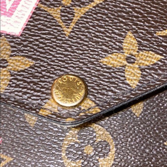 Louis Vuitton purse - Picture 13 of 13